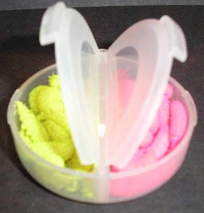 2 COLOR LIVE WAX WORM CARRIER
WAXIE TAXI MINI                
